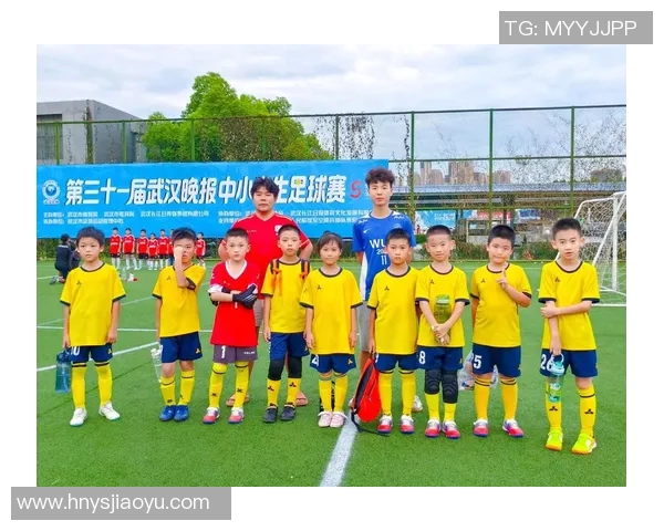 武汉足球队的比赛经验探讨与发展之路分析